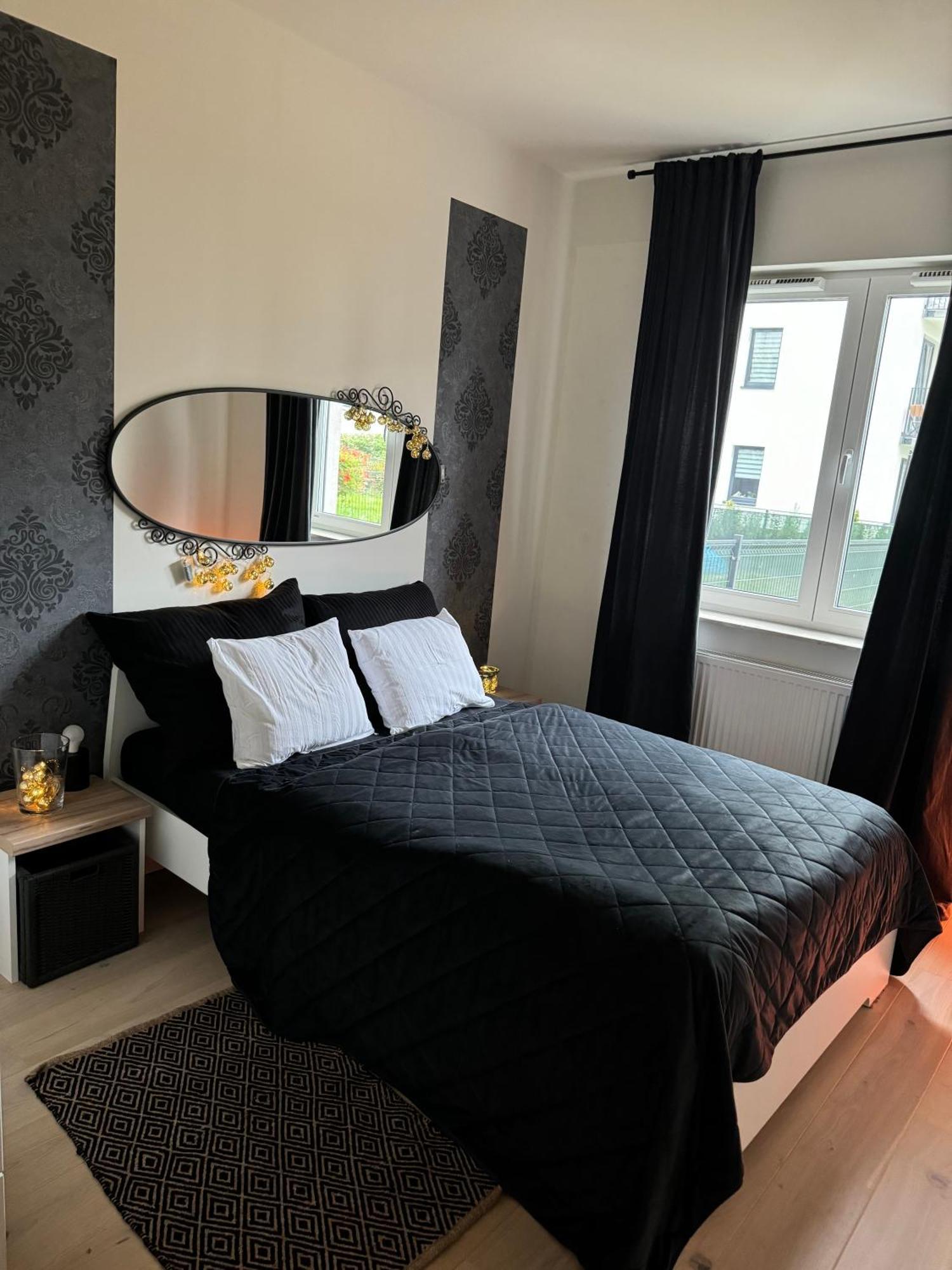 Relax&Comfort New Waw 50 Sqm With Terrace, Garden, Free Parking And Ac Warschau Exterior foto